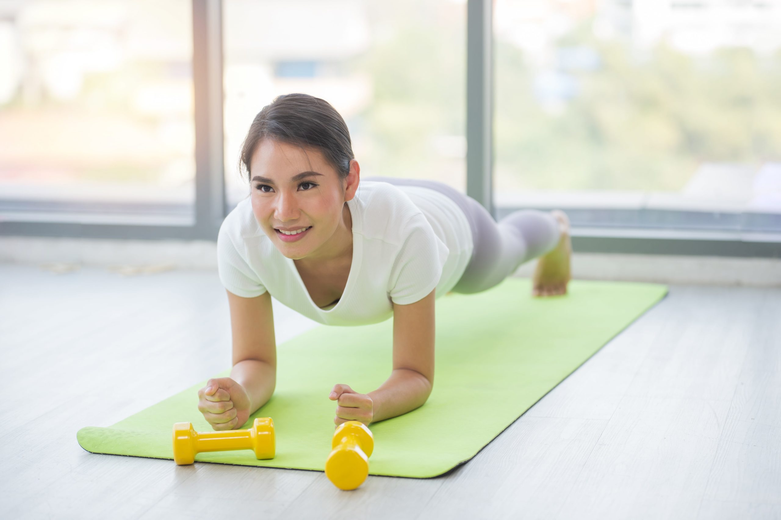 8 Benefits of Plank Exercise | NuYu Fitness